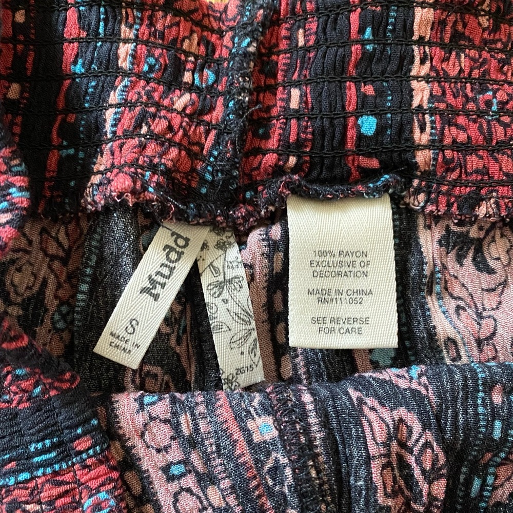 Patterned Fringe Shorts - Picture 4 of 4
